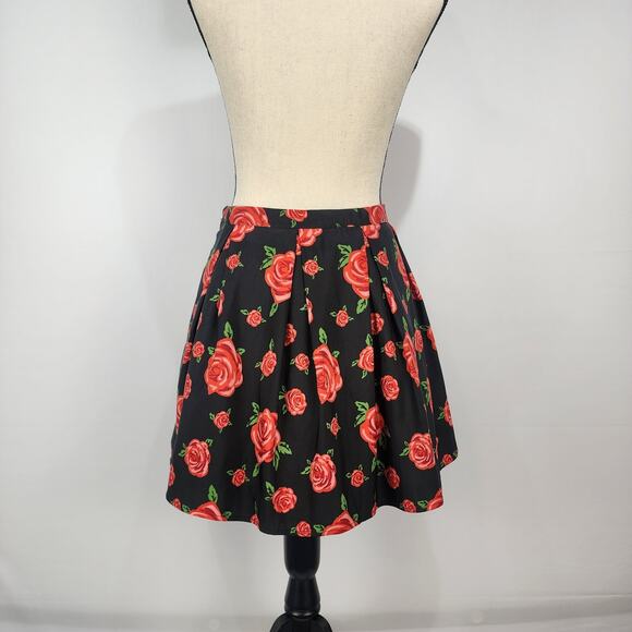 Forever 21 Red Rose Skirt with Tulle Size 31 - Picture 4 of 8